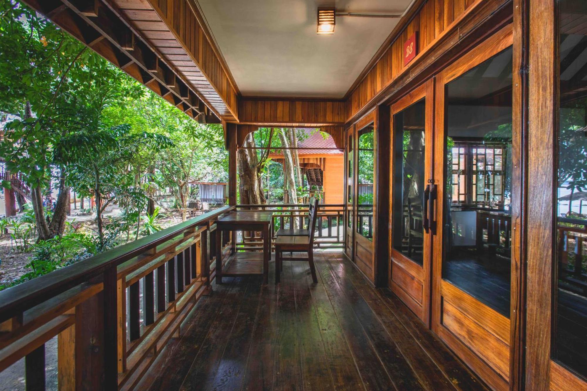 Tree House Bungalows Kaoh Touch Room photo